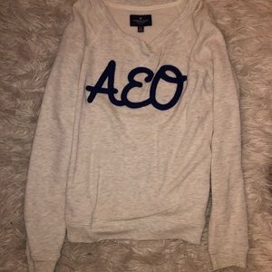 American Eagle gray, white, blue, sweater